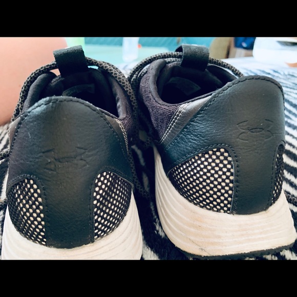 Under armor sneakers - Picture 4 of 5